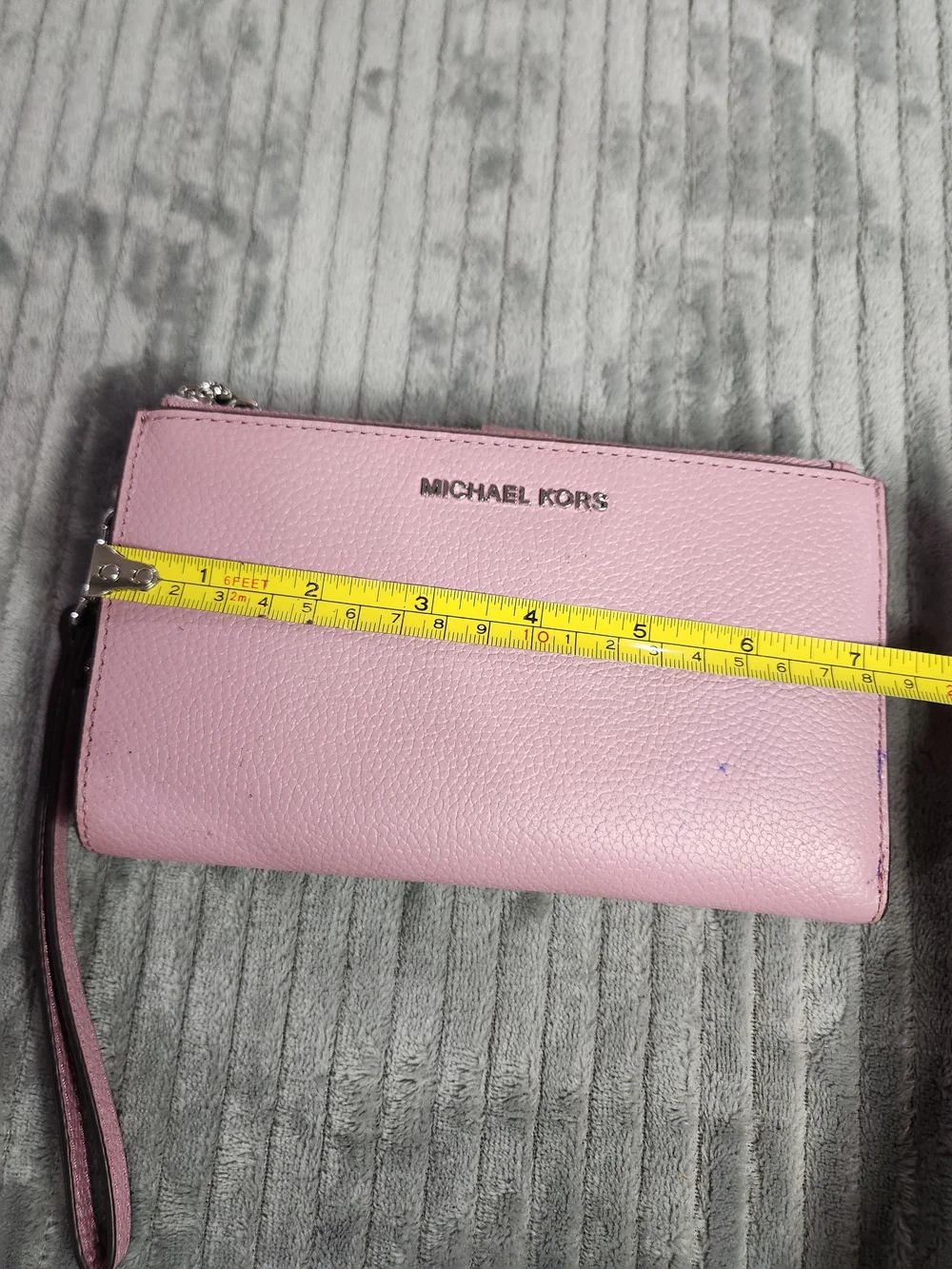 MICHAEL Michael Kors Adele Double-Zip Pebble Leather phone Wristlet Lilac Pink